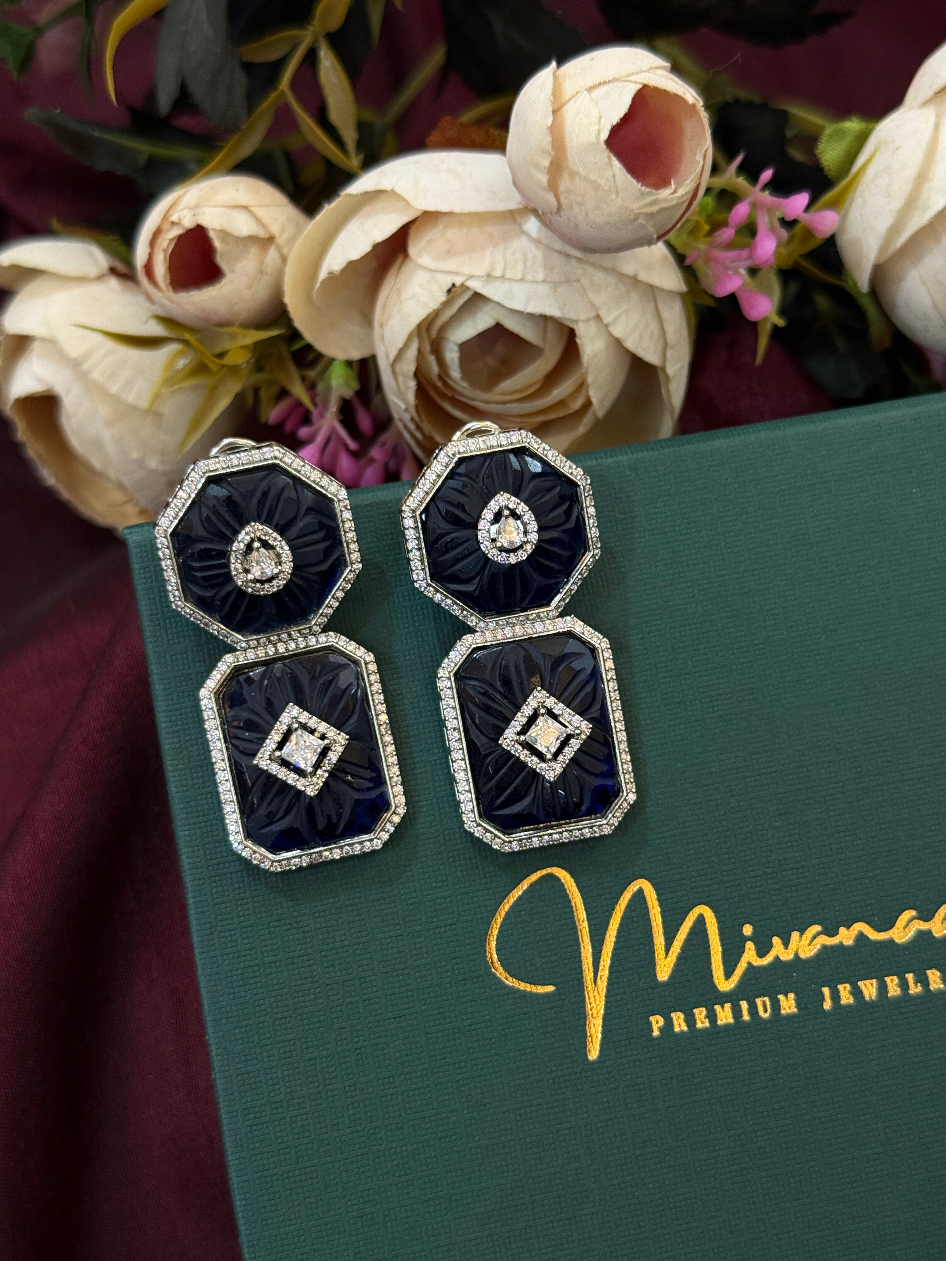 Royal Octagon Carved Kundan Earrings